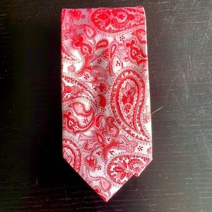 Tie - coral pink paisley